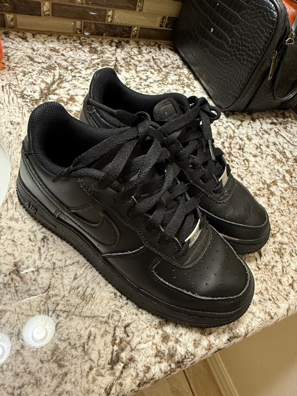 Nike Black Leather Low-Top Sneakers